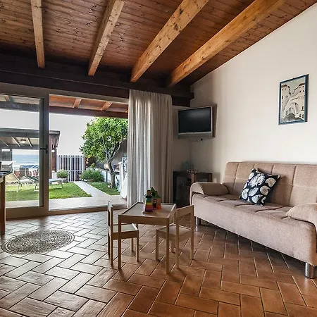 Holiday home Maresol 8 *